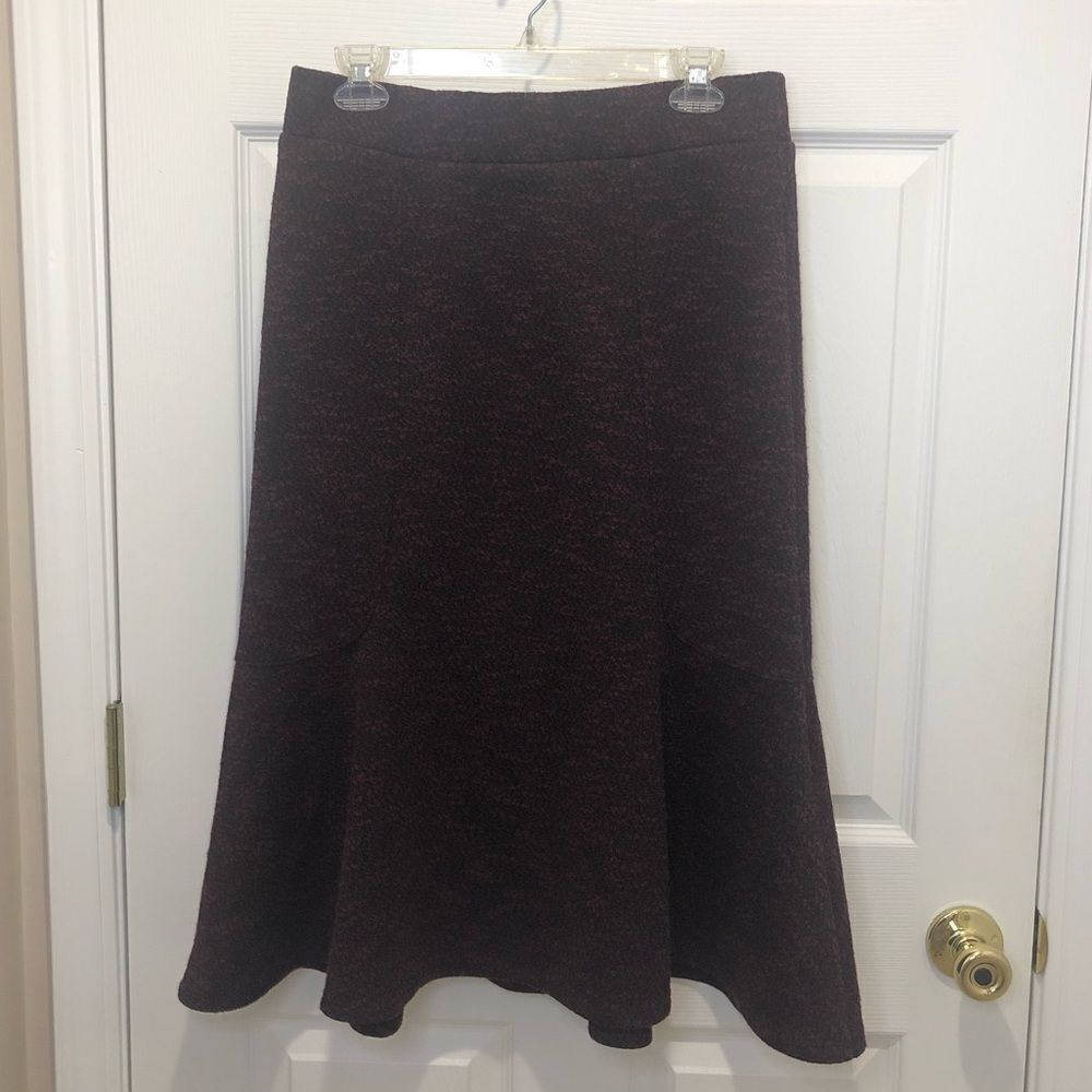 Lands’ End midi burgundy skirt, size small